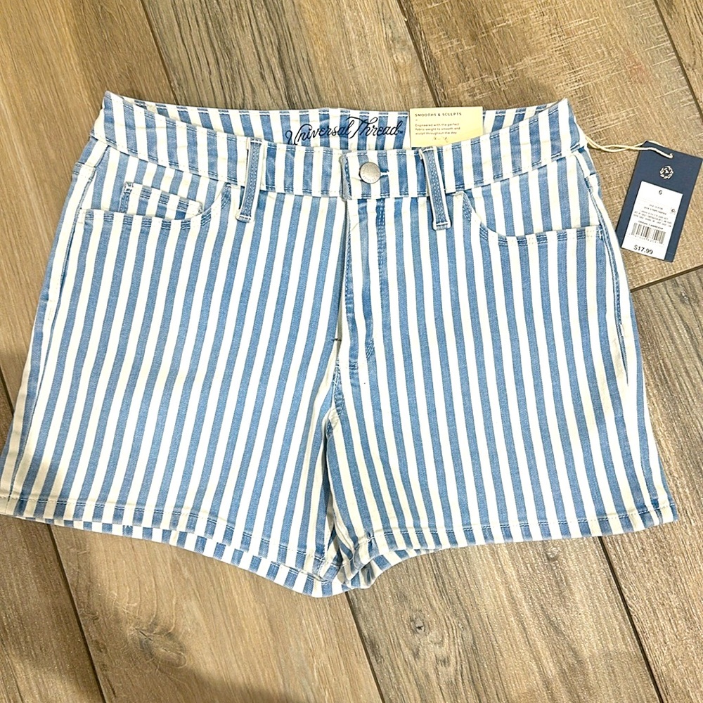 NWT blue & white striped denim shorts